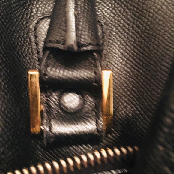 CHANEL XXL 100% AUTH leather Boston travel/gym bag - Picture 8 of 14